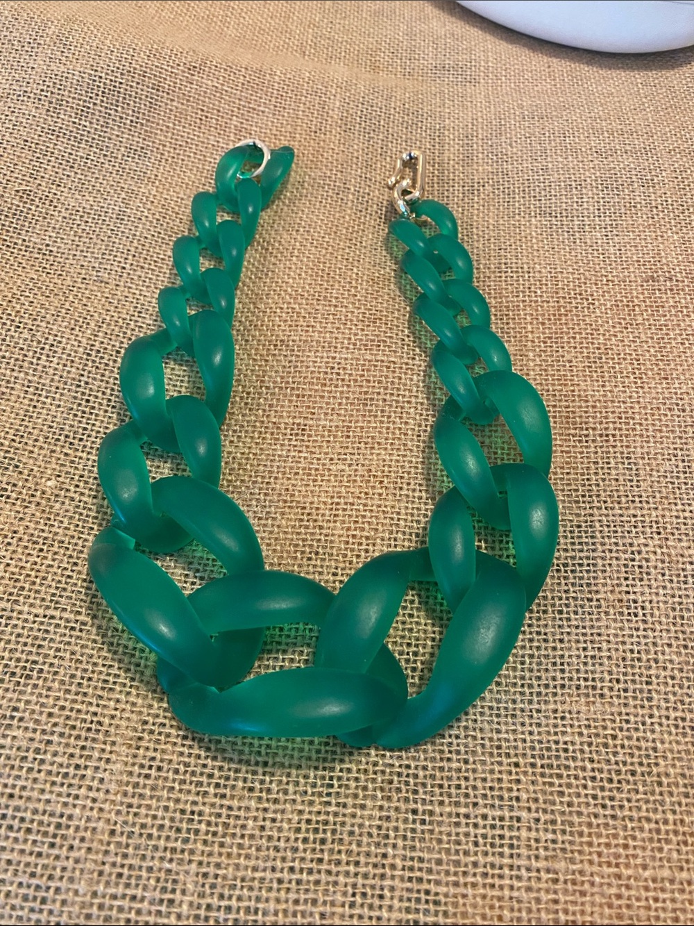 Elegant Green Chunky Chain Acrylic Necklace.